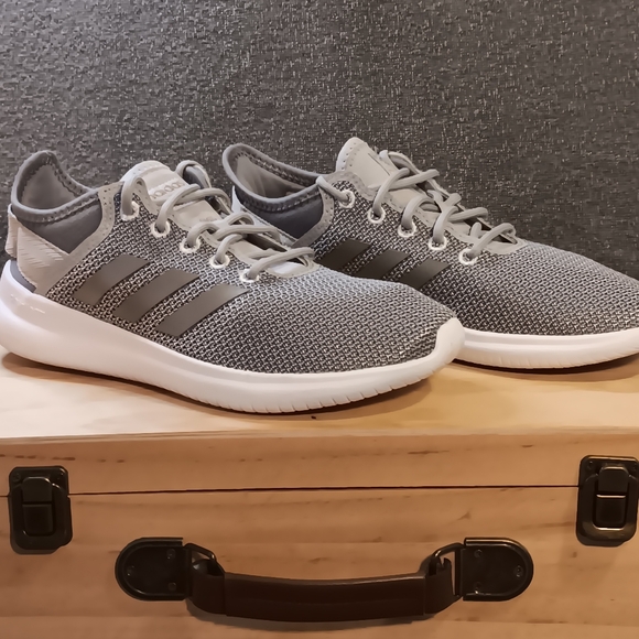 Adidas Women's Cloudfoam QT Flex Running Shoes, Size 6.5 - Picture 3 of 9